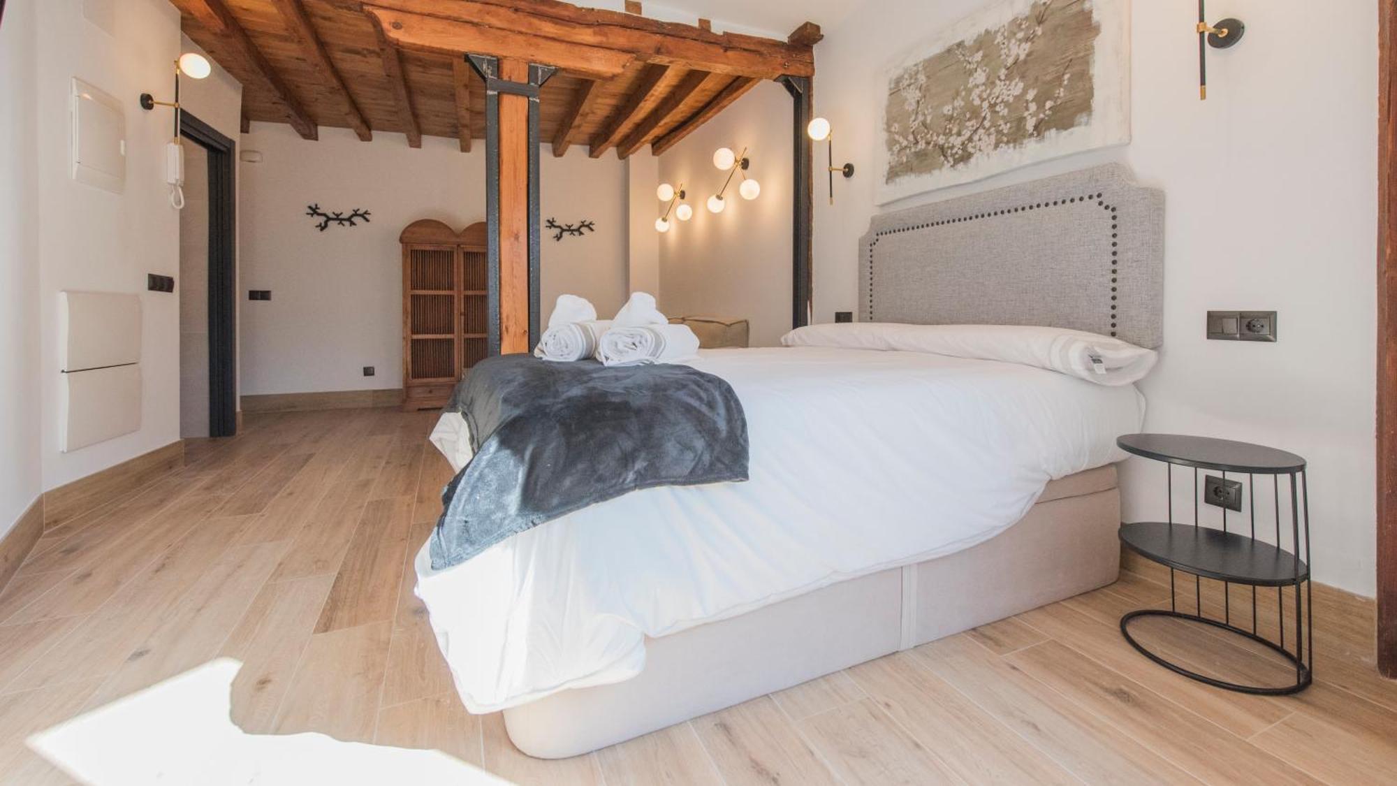 Apartamentos Boutique Pinocho Toledo Ngoại thất bức ảnh