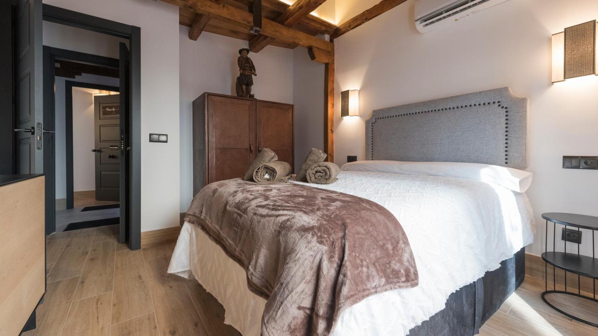 Apartamentos Boutique Pinocho Toledo Ngoại thất bức ảnh